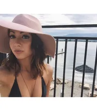 Photo of AllesandraViool